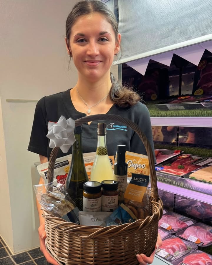 Featured image for “Club Redhead Lucky Door Prize Giveaway: Win an Awesome Hamper!”