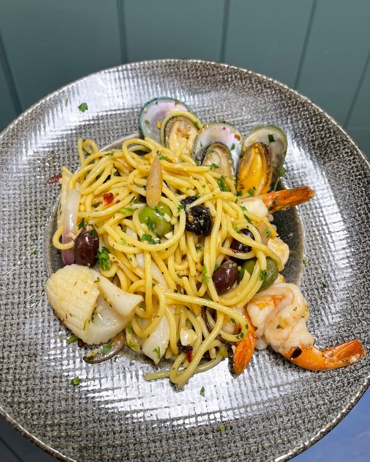 Featured image for “Seafood and Spice for $32 at Club Redhead”