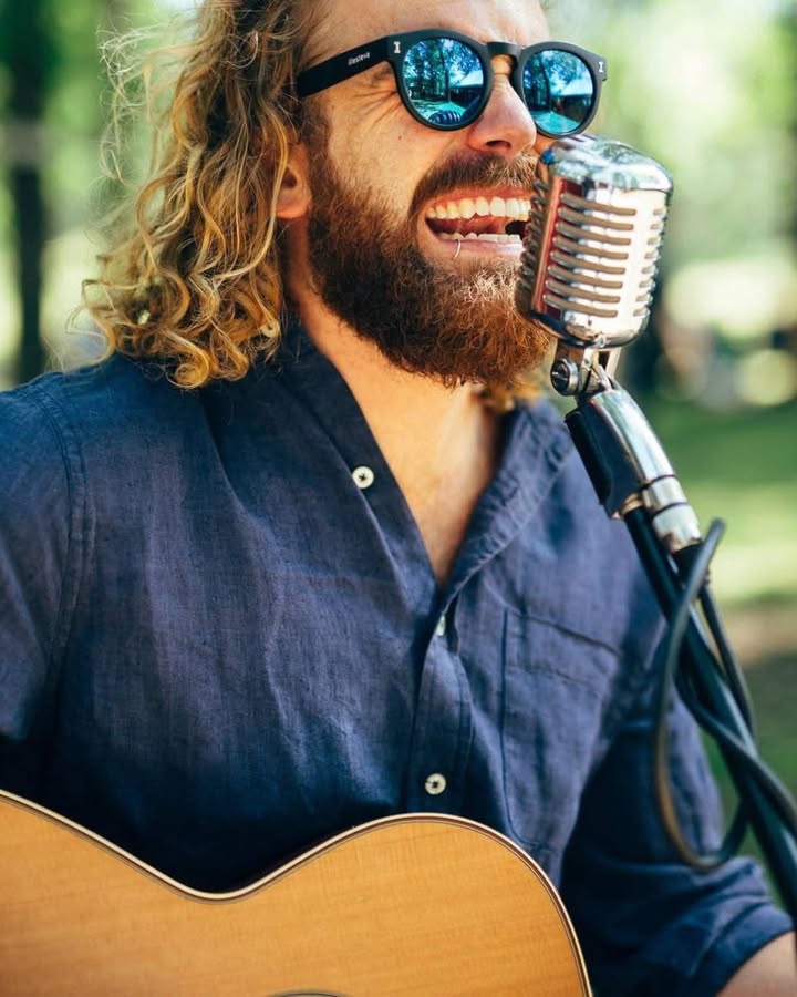 Featured image for “Live Music with Dane Fitzsimmons at Club Redhead”